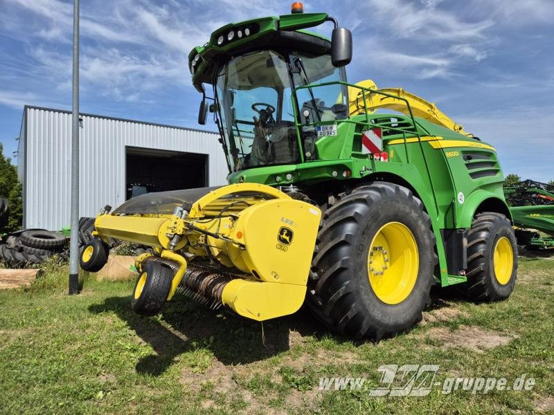 John Deere 8600i - حصادة الأعلاف: صور 1 John Deere 8600i - حصادة الأعلاف: صور 1