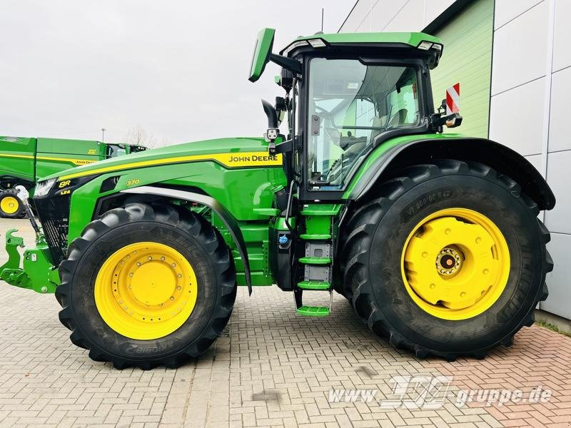 John Deere 8R 370 - جرار: صور 4 John Deere 8R 370 - جرار: صور 4