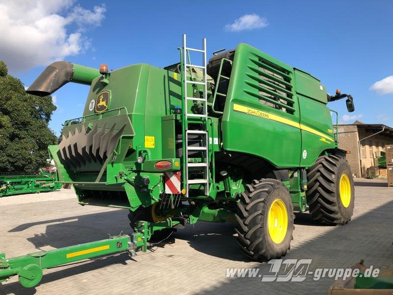 John Deere T550 - حصادة شاملة: صور 4 John Deere T550 - حصادة شاملة: صور 4