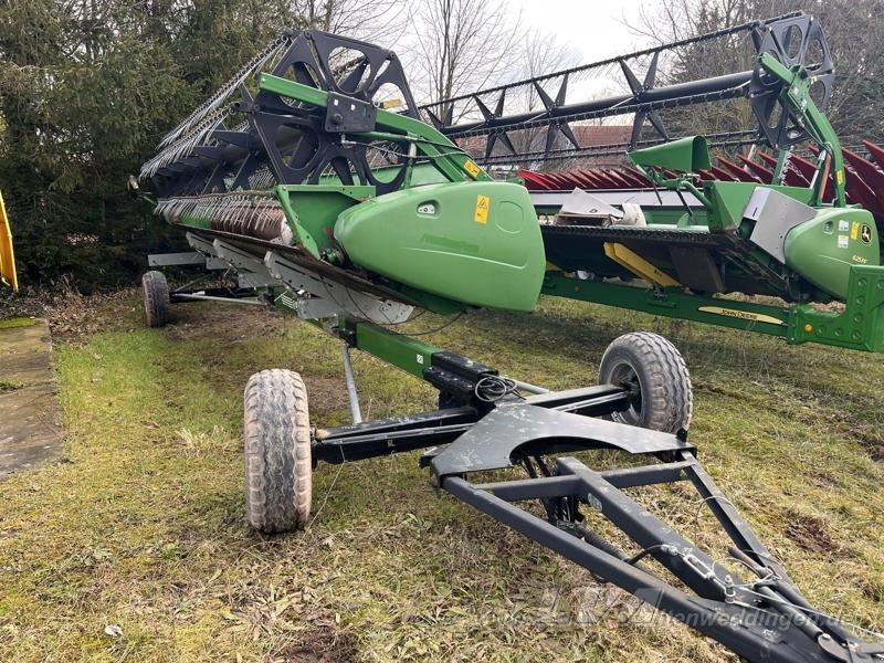 حصادة شاملة John Deere T660: صور 8