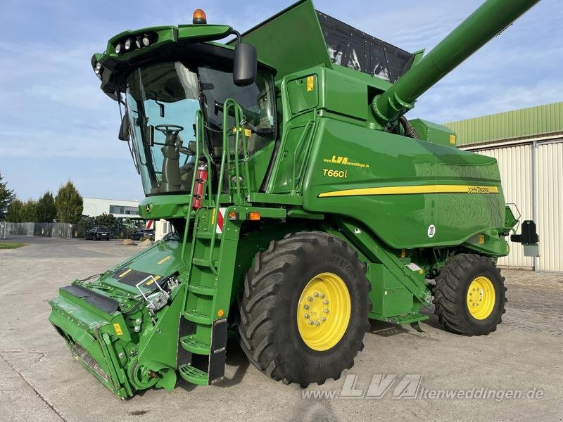 John Deere T660i - حصادة شاملة: صور 1 John Deere T660i - حصادة شاملة: صور 1