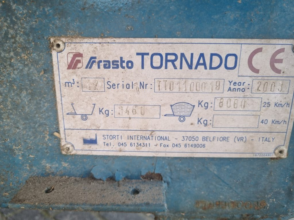 FRASTO Tornado feedwagon 12 m3 - آلة خلط وتوزيع الأعلاف: صور 5 FRASTO Tornado feedwagon 12 m3 - آلة خلط وتوزيع الأعلاف: صور 5