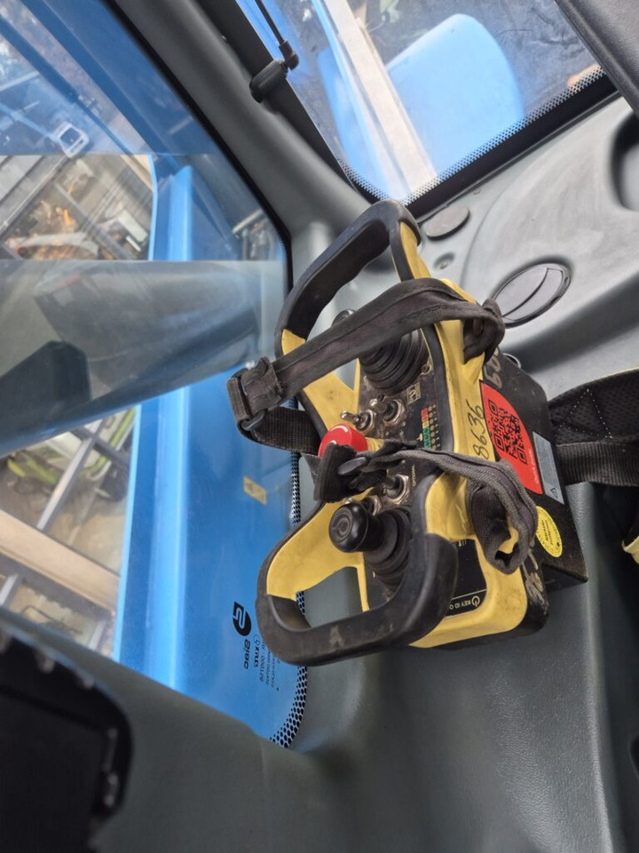 رافعة تلسكوبية MAGNI RTH 5.21: صور 12