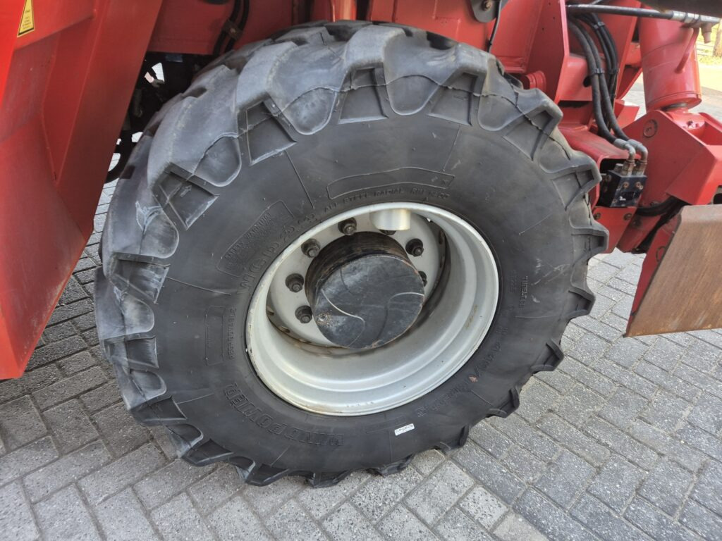 رافعة تلسكوبية MANITOU MRT 1850+ privilege: صور 12