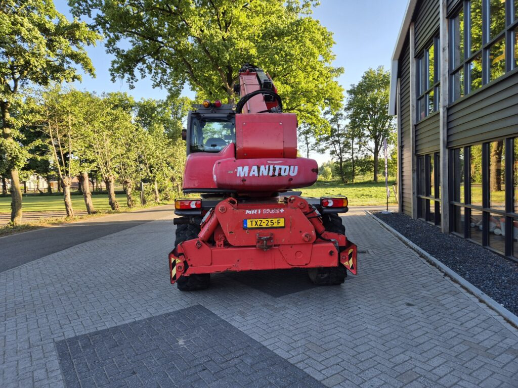رافعة تلسكوبية MANITOU MRT 1850+ privilege: صور 6