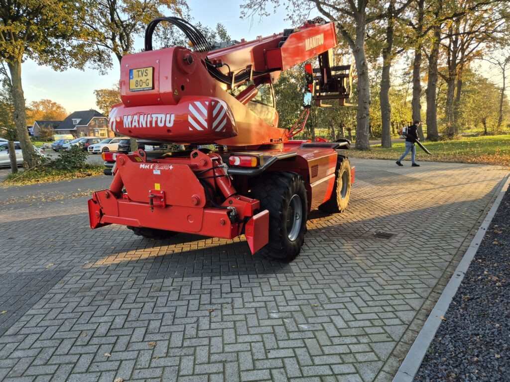 MANITOU MRT 2150+ privilege - رافعة تلسكوبية: صور 5 MANITOU MRT 2150+ privilege - رافعة تلسكوبية: صور 5