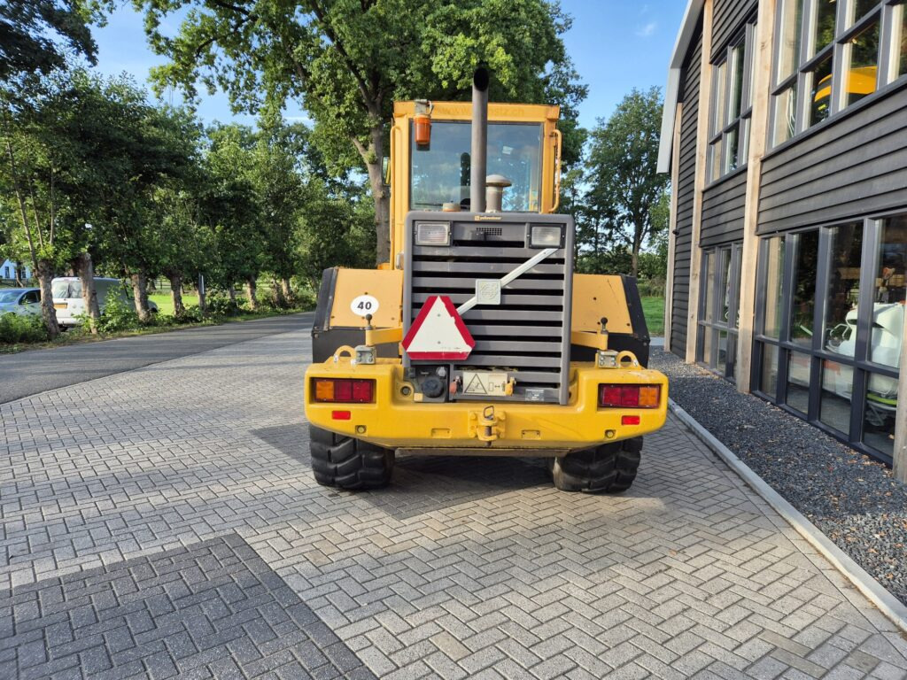 VOLVO L70C - اللودر بعجل: صور 4 VOLVO L70C - اللودر بعجل: صور 4