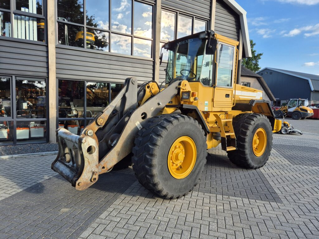 VOLVO L70C - اللودر بعجل: صور 2 VOLVO L70C - اللودر بعجل: صور 2