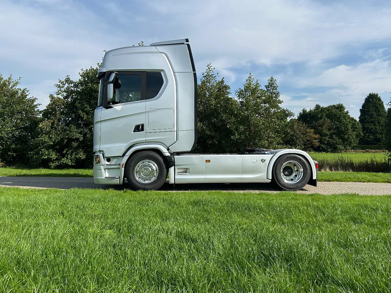 Scania 660S V8 NGS | 4x2 NB | 6 BALON SUSPENSION | RETARDER | FULL-AIR | PTO PREP. | PARK-COOLER | - شاحنة جرار: صور 2 Scania 660S V8 NGS | 4x2 NB | 6 BALON SUSPENSION | RETARDER | FULL-AIR | PTO PREP. | PARK-COOLER | - شاحنة جرار: صور 2