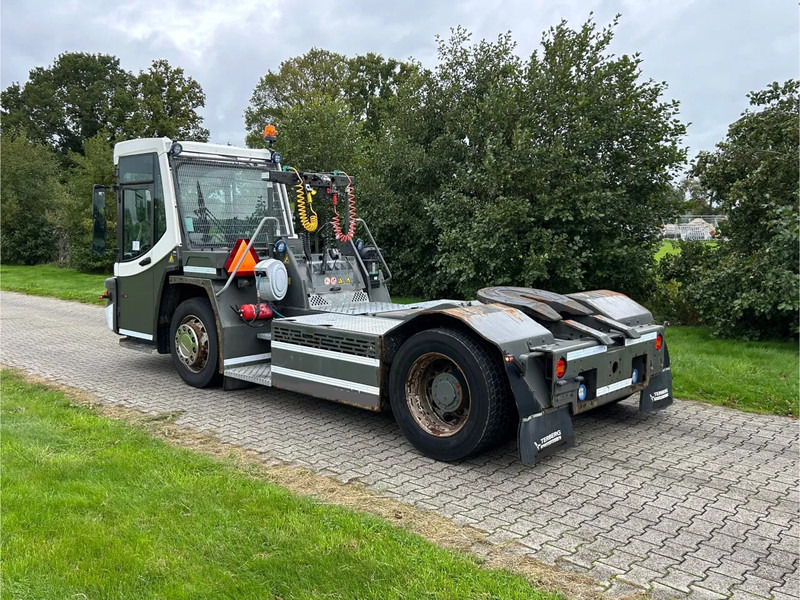 Terberg DT 183 | DISTRIBUTION TERMINAL | 8949 HOURS !!!! | LOW STEPS - جرارات صالات المطارات: صور 5 Terberg DT 183 | DISTRIBUTION TERMINAL | 8949 HOURS !!!! | LOW STEPS - جرارات صالات المطارات: صور 5