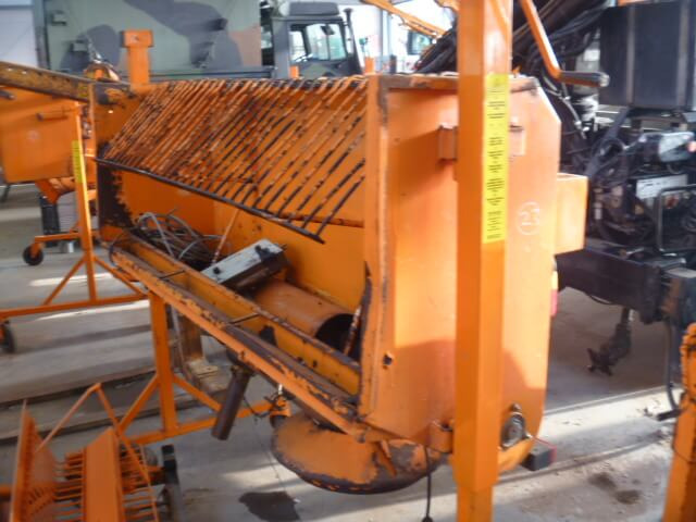 Unimog Salzstreuer Gmeiner 90WA - الرمال مفرشة: صور 3 Unimog Salzstreuer Gmeiner 90WA - الرمال مفرشة: صور 3