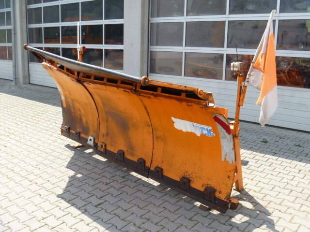 Unimog Schneepflug - Schneeschild Beilhack PV28-3 - كاسحة ثلوج: صور 2 Unimog Schneepflug - Schneeschild Beilhack PV28-3 - كاسحة ثلوج: صور 2