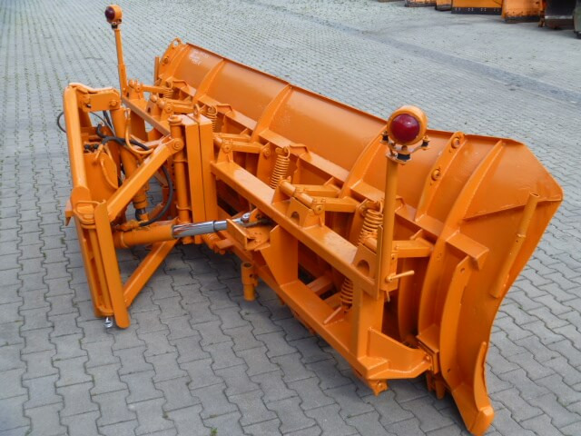 Unimog Schneepflug - Schneeschild Schmidt MF5.3 - كاسحة ثلوج: صور 4 Unimog Schneepflug - Schneeschild Schmidt MF5.3 - كاسحة ثلوج: صور 4