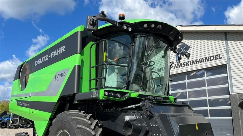 Deutz-fahr C7206 With 24feed - 7.2m header. New and unused Co - حصادة شاملة: صور 5 Deutz-fahr C7206 With 24feed - 7.2m header. New and unused Co - حصادة شاملة: صور 5