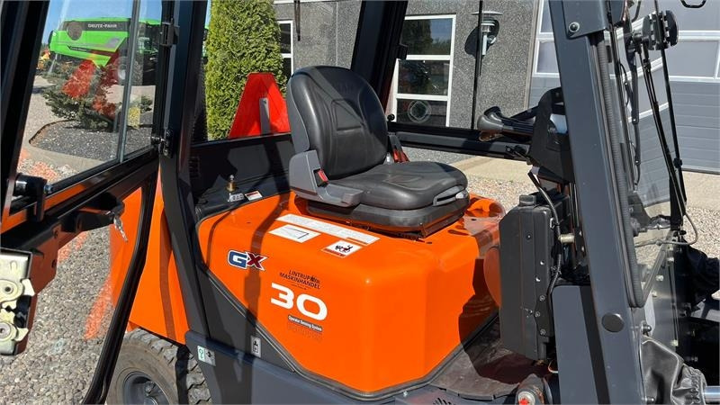 Doosan D30 G med kabine og KUN 57 TIMER FRA NY, MED TIME إيجار Doosan D30 G med kabine og KUN 57 TIMER FRA NY, MED TIME: صور 10 Doosan D30 G med kabine og KUN 57 TIMER FRA NY, MED TIME إيجار Doosan D30 G med kabine og KUN 57 TIMER FRA NY, MED TIME: صور 10