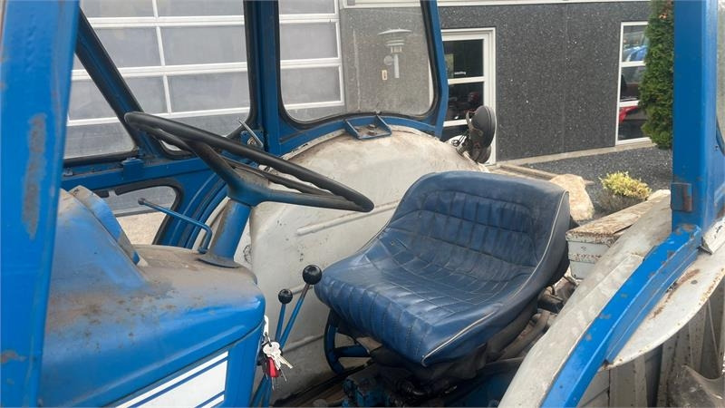 Ford 5000 Y-model - جرار: صور 5 Ford 5000 Y-model - جرار: صور 5