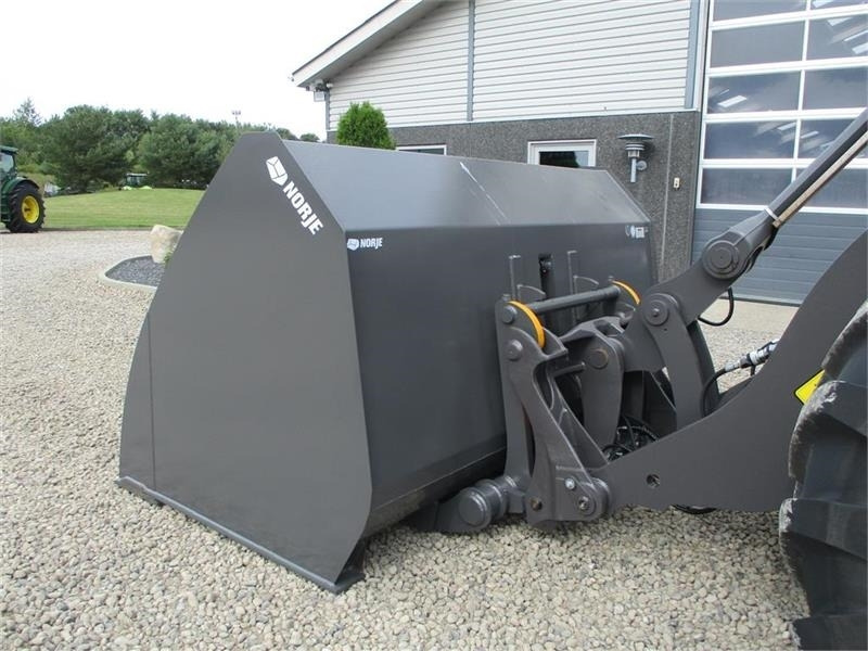 - - - HØJTIPSKOVL NORJE 4,2 m3 265cm bred og vendb  - الآلات والماكينات الزراعية: صور 4 - - - HØJTIPSKOVL NORJE 4,2 m3 265cm bred og vendb  - الآلات والماكينات الزراعية: صور 4