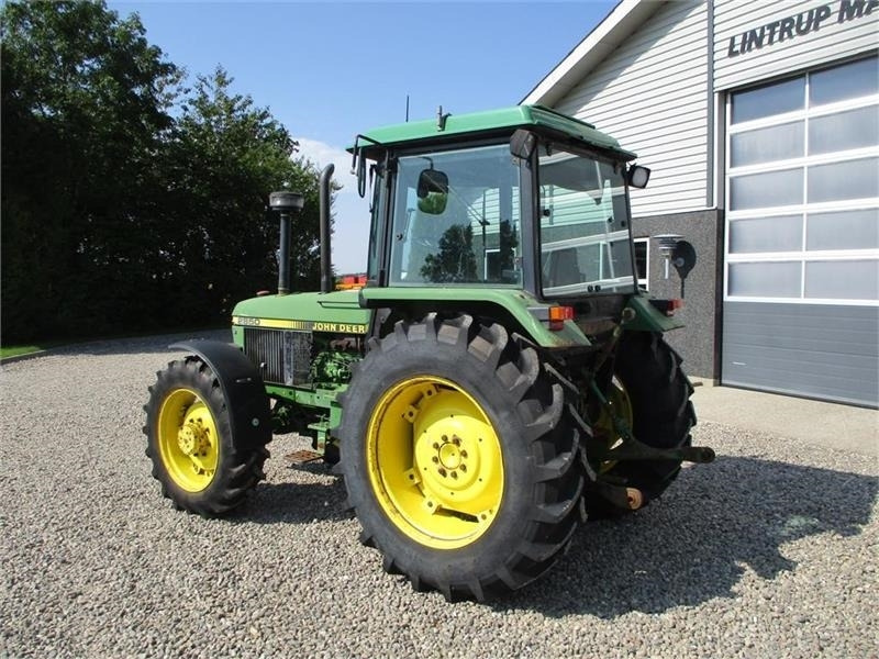 John Deere 2850 TURBO Med nye bagdæk - جرار: صور 3 John Deere 2850 TURBO Med nye bagdæk - جرار: صور 3