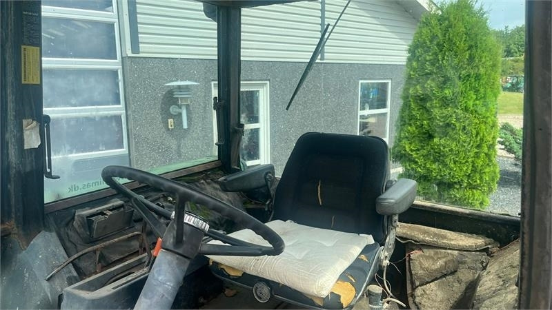 John Deere 4430 Med Powershift - جرار: صور 5 John Deere 4430 Med Powershift - جرار: صور 5