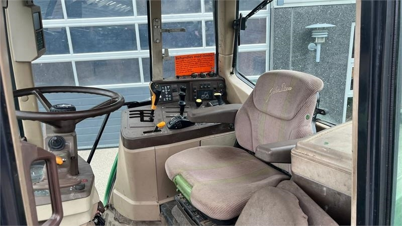 John Deere 6910 TLS, AutoQurd, Hjørnestops computer og frontl - جرار: صور 5 John Deere 6910 TLS, AutoQurd, Hjørnestops computer og frontl - جرار: صور 5