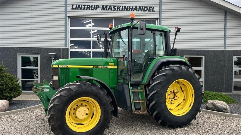 John Deere 6910 TLS, AutoQurd, Hjørnestops computer og frontl - جرار: صور 1 John Deere 6910 TLS, AutoQurd, Hjørnestops computer og frontl - جرار: صور 1