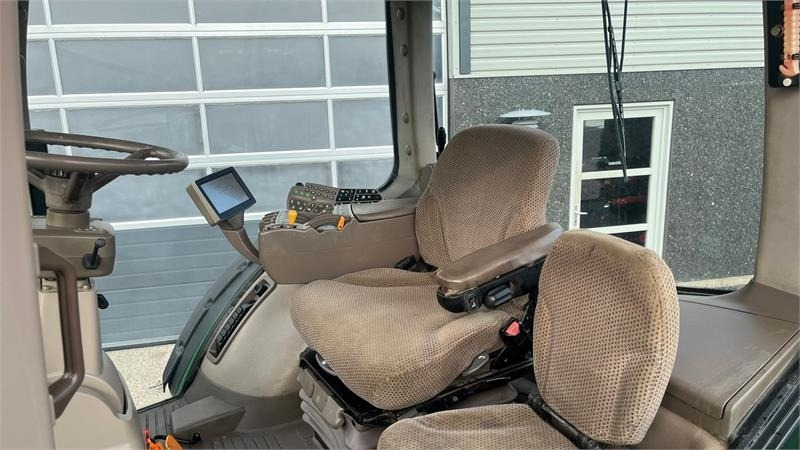 John Deere 8260R - جرار: صور 5 John Deere 8260R - جرار: صور 5