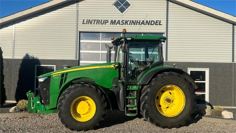 John Deere 8370R Med frontlift og fuld servicehistorik - جرار: صور 1 John Deere 8370R Med frontlift og fuld servicehistorik - جرار: صور 1