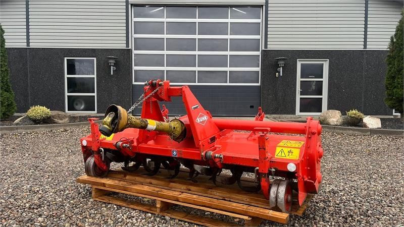 Kuhn EL 62 / 210 Med dybdehjul  - مسلفة: صور 1 Kuhn EL 62 / 210 Med dybdehjul  - مسلفة: صور 1