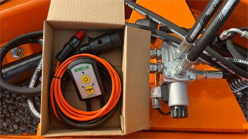 Limas Vario SHL 330 Med lys - كاسحة ثلوج - الآلات والماكينات الزراعية: صور 2 Limas Vario SHL 330 Med lys - كاسحة ثلوج - الآلات والماكينات الزراعية: صور 2