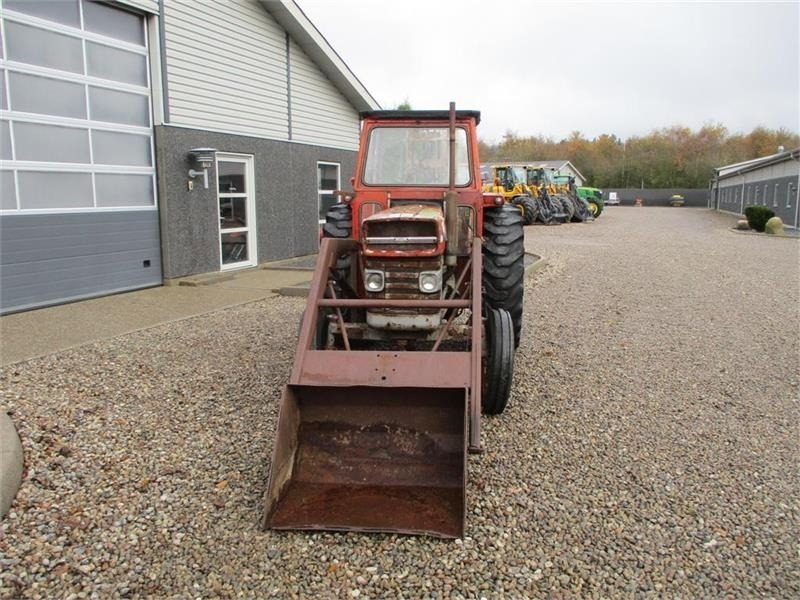 Massey Ferguson 165 Med Trucktårn og Frontlæsser - جرار: صور 4 Massey Ferguson 165 Med Trucktårn og Frontlæsser - جرار: صور 4