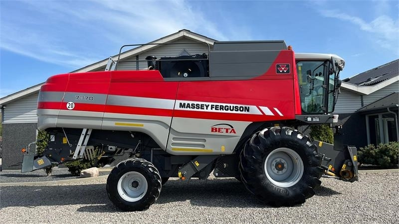 Massey Ferguson 7370 BETA. Gårdmaskine med kun 1080 motortimer. Me - حصادة شاملة: صور 2 Massey Ferguson 7370 BETA. Gårdmaskine med kun 1080 motortimer. Me - حصادة شاملة: صور 2