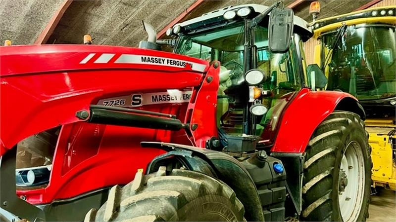 Massey Ferguson 7726 S DynaVT Med front læsser. Læsser er meget li - جرار: صور 4 Massey Ferguson 7726 S DynaVT Med front læsser. Læsser er meget li - جرار: صور 4