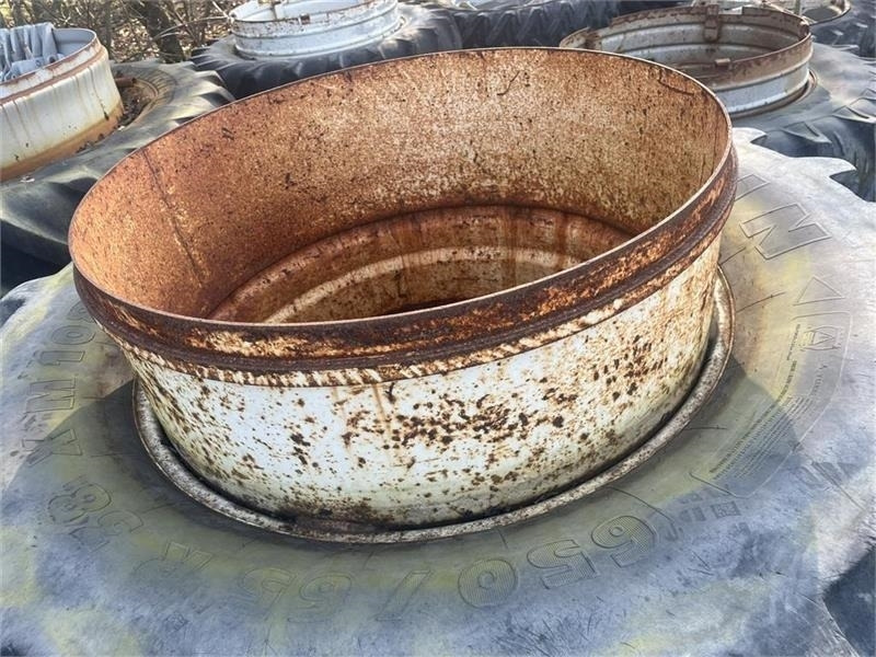 Michelin 650/65R38 Hvide med ring - الإطارات - الآلات والماكينات الزراعية: صور 2 Michelin 650/65R38 Hvide med ring - الإطارات - الآلات والماكينات الزراعية: صور 2