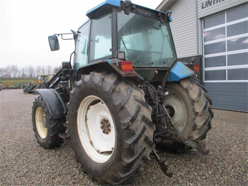 New Holland 7740 SLE Turbo Med frontlæsser og frontlift. - جرار: صور 3 New Holland 7740 SLE Turbo Med frontlæsser og frontlift. - جرار: صور 3