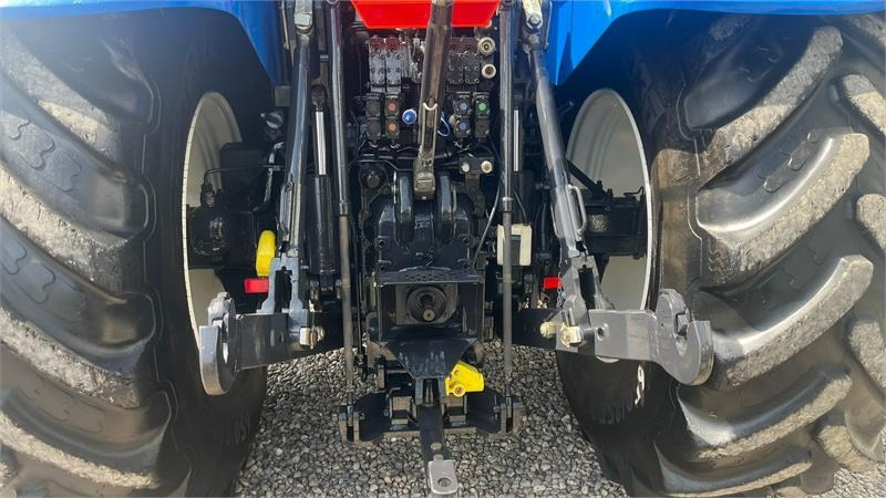 New Holland T7.270 AC med frontlift og frontlæsser - جرار: صور 5 New Holland T7.270 AC med frontlift og frontlæsser - جرار: صور 5