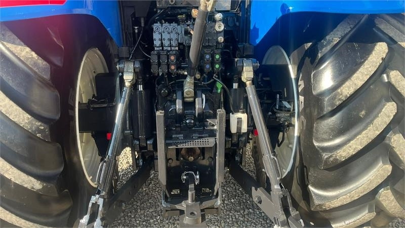 New Holland T7.270 AutoCommand med frontlift - جرار: صور 5 New Holland T7.270 AutoCommand med frontlift - جرار: صور 5