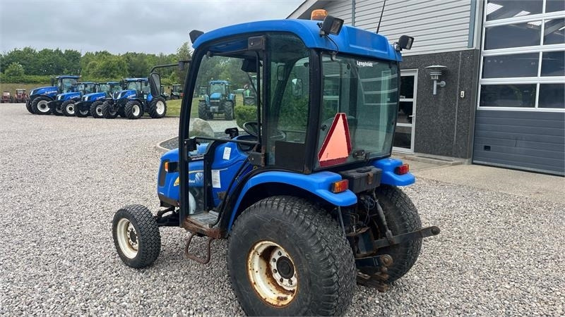 New Holland TC35DA - جرار: صور 3 New Holland TC35DA - جرار: صور 3