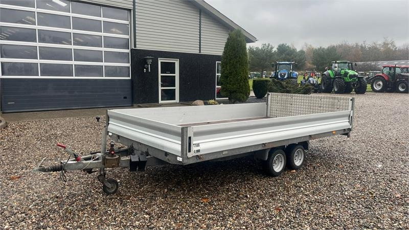 Selandia Maskintrailer med vip og rampe med hydrau - مقطورات مسطحة: صور 2 Selandia Maskintrailer med vip og rampe med hydrau - مقطورات مسطحة: صور 2