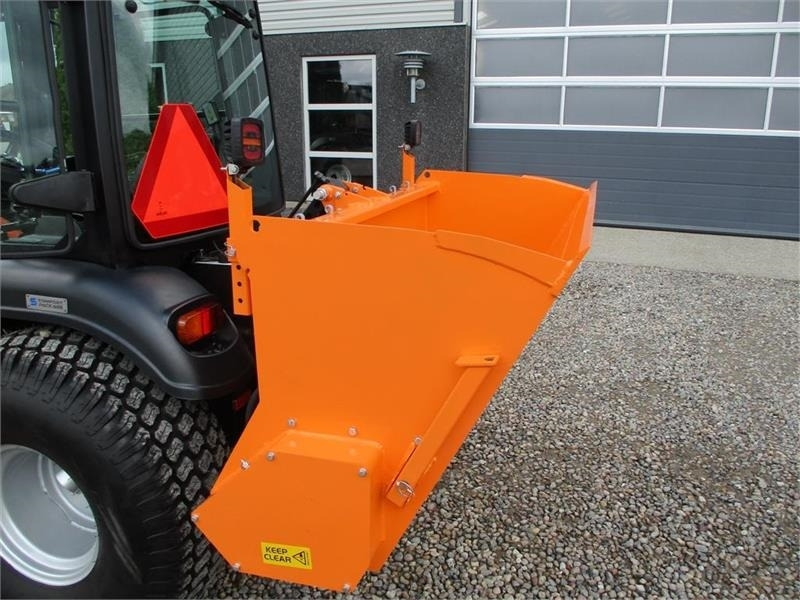 جرارات البلدية Solis H26 HST SNOW EDITION med frontlift, front PTO, Var: صور 15