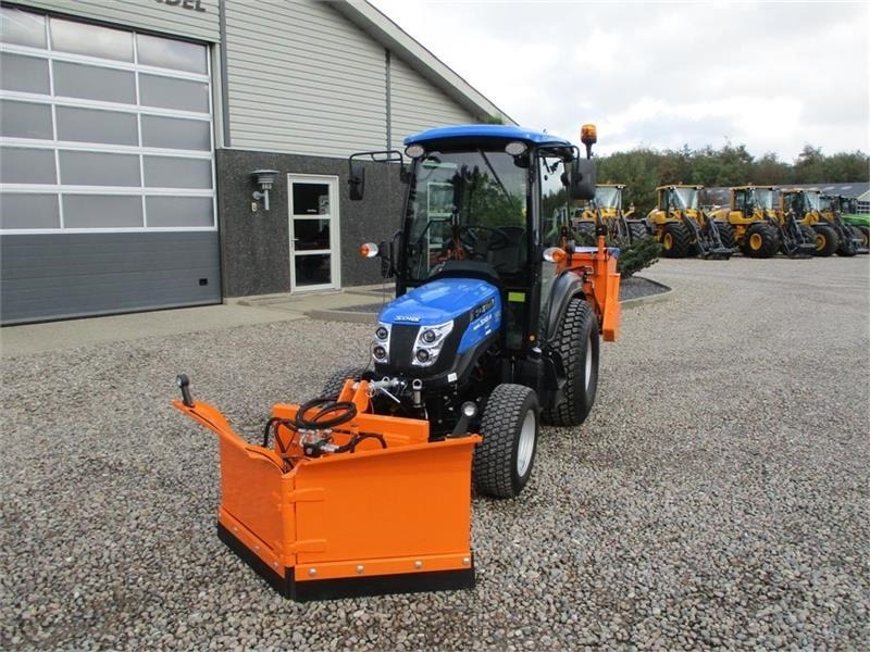 جرارات البلدية Solis H26 HST SNOW EDITION med frontlift, front PTO, Var: صور 17