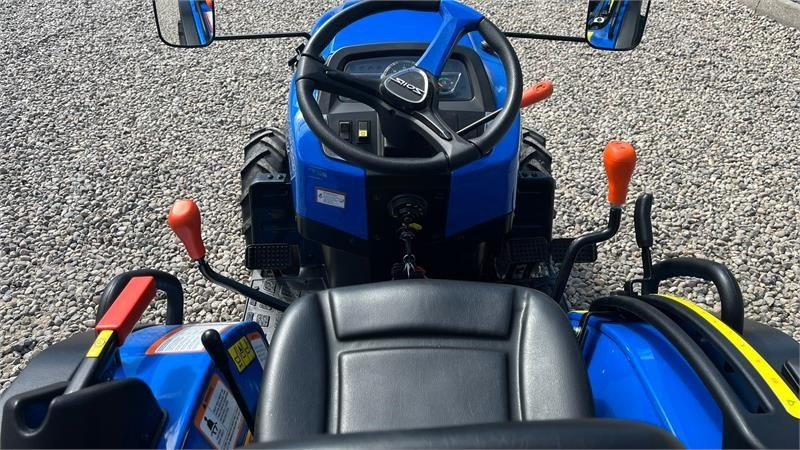 Solis S26 6+2 Gearmaskine med Servostyring og brede trak - جرار: صور 5 Solis S26 6+2 Gearmaskine med Servostyring og brede trak - جرار: صور 5