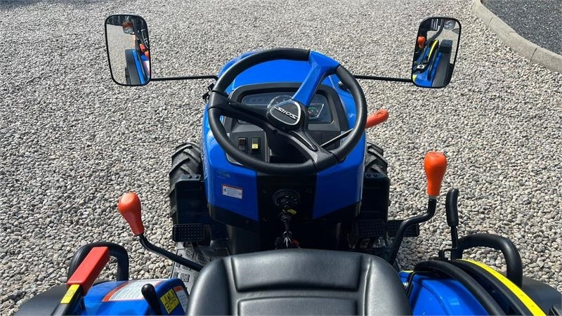 Solis S26 6+2 Gearmaskine med Servostyring og brede trak - جرارات البلدية: صور 5 Solis S26 6+2 Gearmaskine med Servostyring og brede trak - جرارات البلدية: صور 5