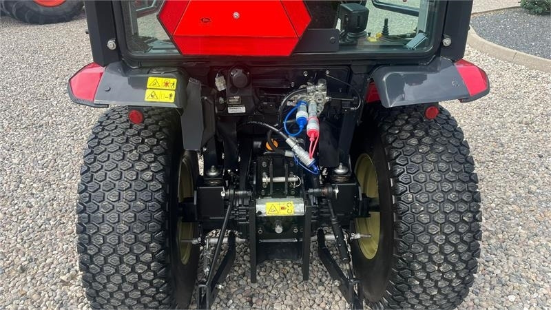 Yanmar YT 235H 4WD Snow Edition med sneplov og spreder - جرار: صور 5 Yanmar YT 235H 4WD Snow Edition med sneplov og spreder - جرار: صور 5