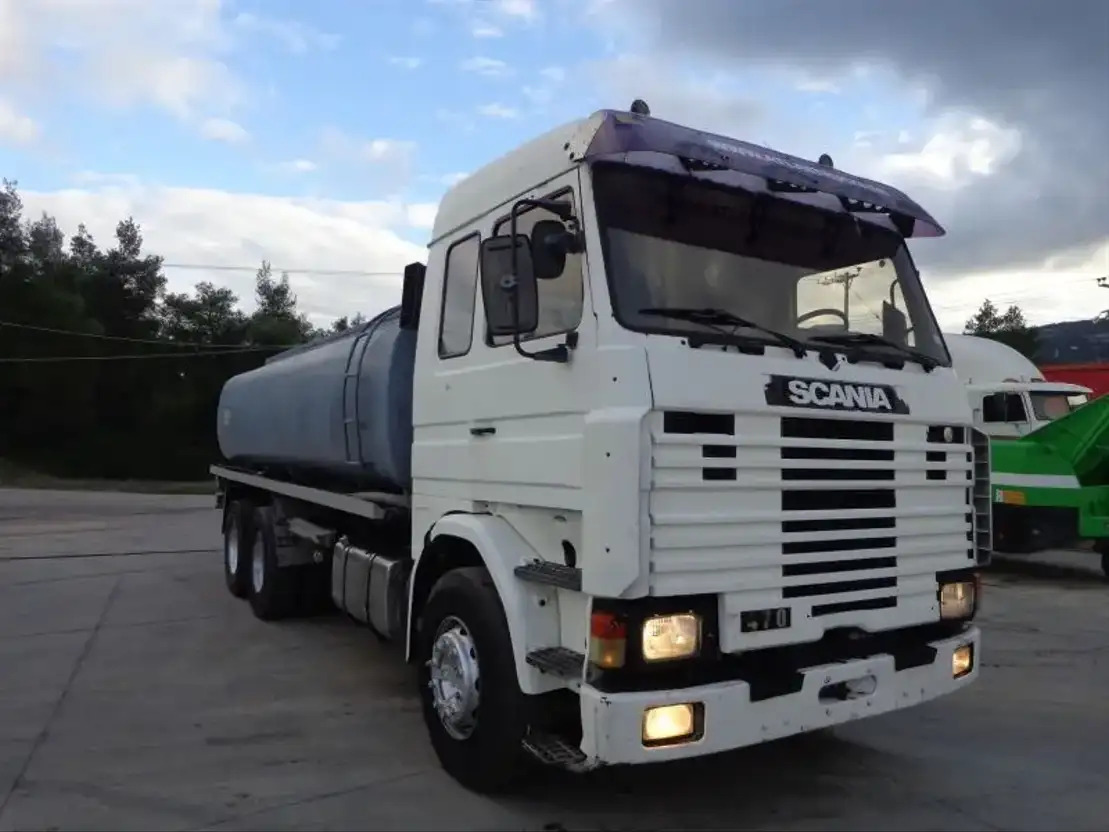 Scania R143-470 V8 Scania R143HL .470 6X2 Diesel/OIL Tank - شاحنة صهريج: صور 1 Scania R143-470 V8 Scania R143HL .470 6X2 Diesel/OIL Tank - شاحنة صهريج: صور 1