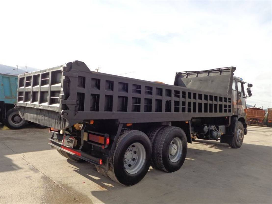 Volvo F 89 VOLVO F89 (6X2) -KIPPER - قلابات: صور 4 Volvo F 89 VOLVO F89 (6X2) -KIPPER - قلابات: صور 4