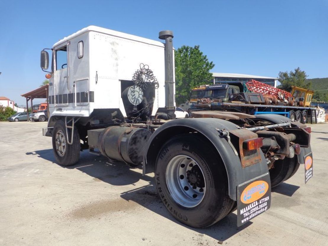 White WHITE (4X2) TYPE : RC 42B 06 - شاحنة جرار: صور 3 White WHITE (4X2) TYPE : RC 42B 06 - شاحنة جرار: صور 3