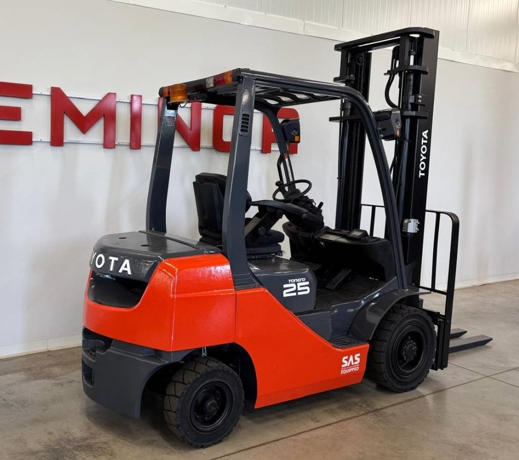Toyota 10811 06-8FD25F - رافعة شوكية ديزل: صور 3 Toyota 10811 06-8FD25F - رافعة شوكية ديزل: صور 3