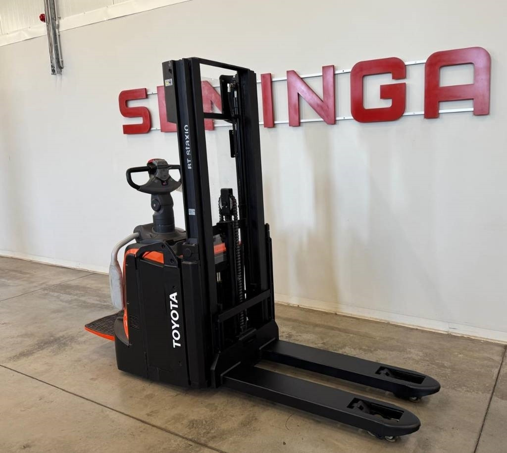 Toyota 10918 SPE120L  - معدات تكديس: صور 3 Toyota 10918 SPE120L  - معدات تكديس: صور 3