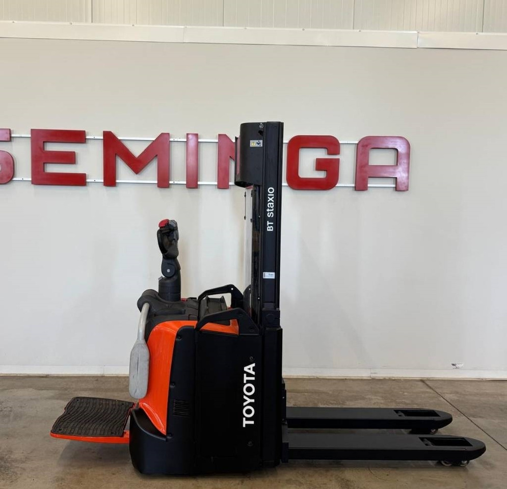 Toyota 10918 SPE120L  - معدات تكديس: صور 2 Toyota 10918 SPE120L  - معدات تكديس: صور 2