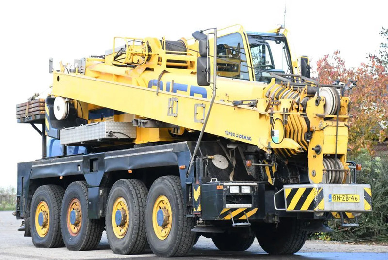 Terex-Demag AC60 CITY CLASS! Double cab!!8X8!! - رافعة لجميع التضاريس: صور 1 Terex-Demag AC60 CITY CLASS! Double cab!!8X8!! - رافعة لجميع التضاريس: صور 1